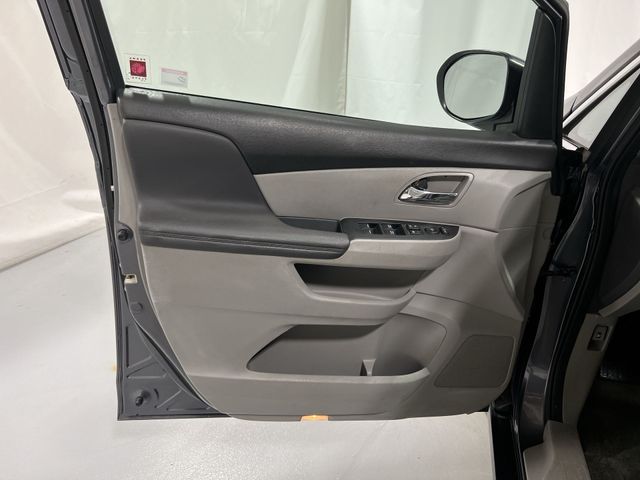 Thumbnail: 2016 Honda Odyssey - 28
