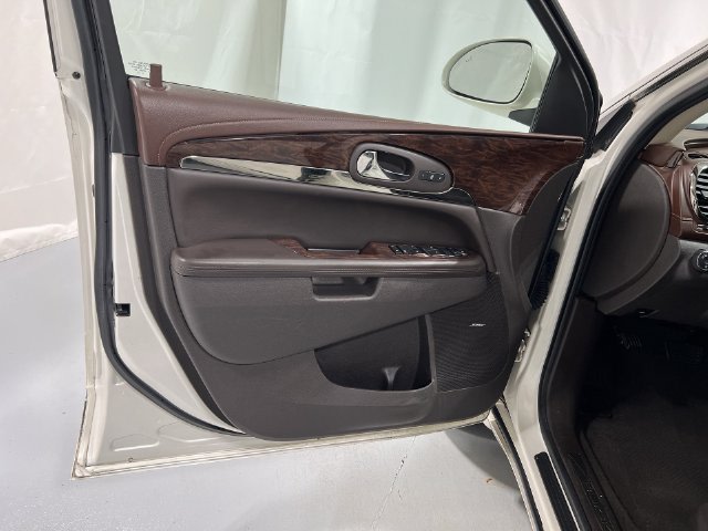 Thumbnail: 2013 Buick Enclave - 31