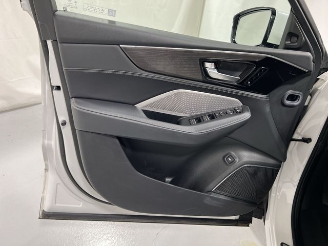 Thumbnail: 2023 Acura MDX - 29