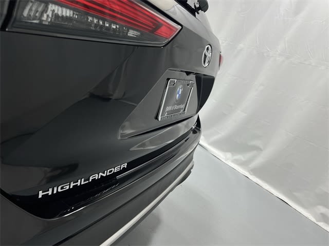 Thumbnail: 2023 Toyota Highlander - 26