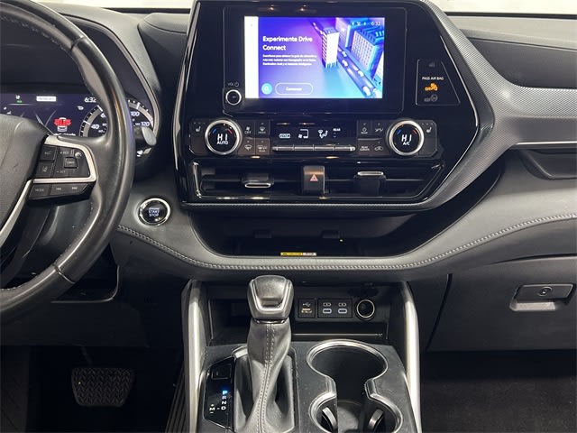 Thumbnail: 2023 Toyota Highlander - 13