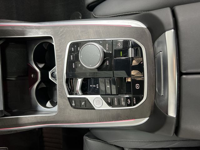 Thumbnail: 2025 BMW X7 - 15