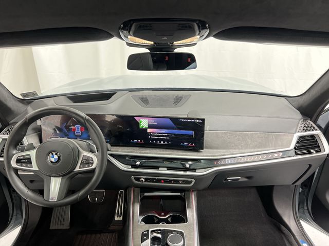 Thumbnail: 2025 BMW X7 - 2