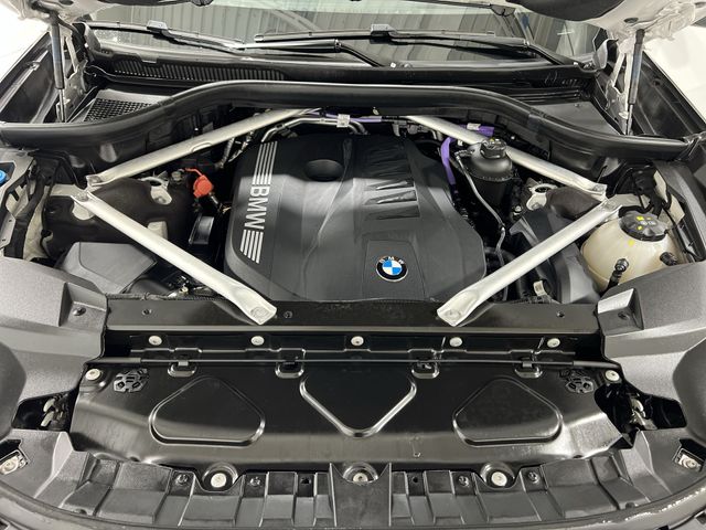 Thumbnail: 2024 BMW X7 - 9