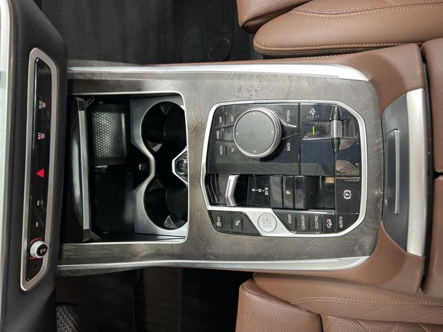 Thumbnail: 2024 BMW X7 - 15
