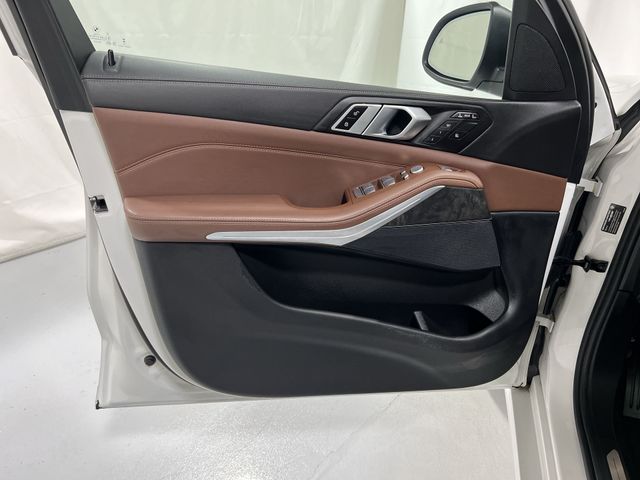 Thumbnail: 2024 BMW X7 - 32