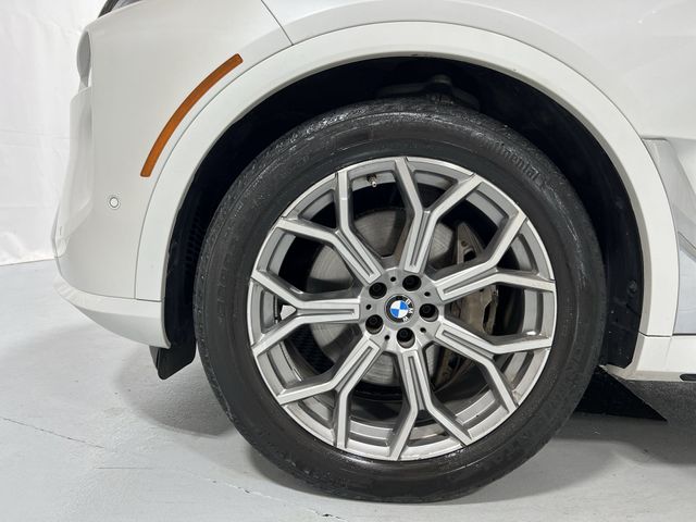 Thumbnail: 2024 BMW X7 - 8