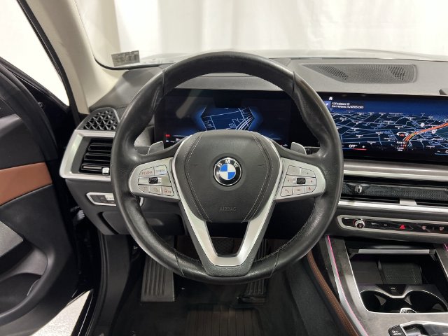 Thumbnail: 2023 BMW X7 - 9