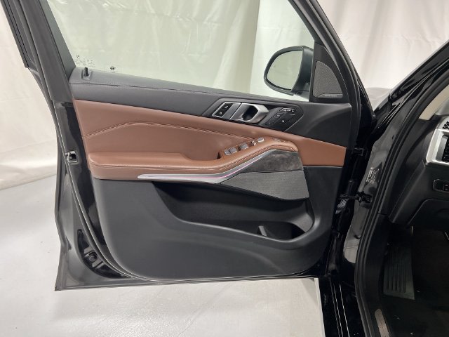 Thumbnail: 2023 BMW X7 - 30