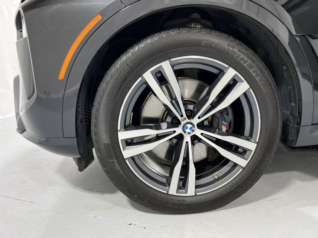 Thumbnail: 2024 BMW X7 - 8