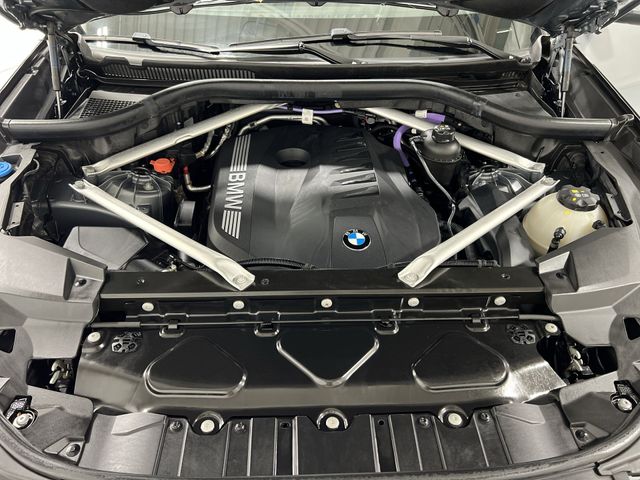 Thumbnail: 2024 BMW X5 - 8