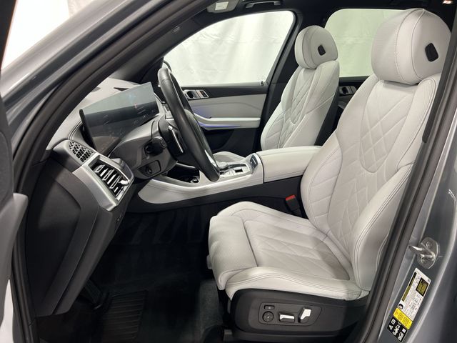 Thumbnail: 2024 BMW X5 - 11