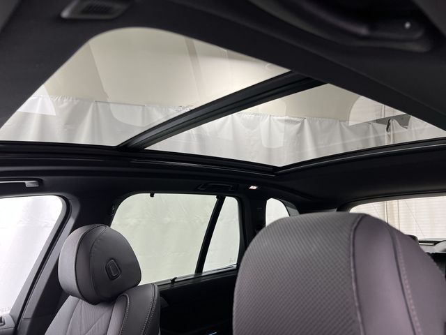 Thumbnail: 2026 BMW X5 - 26