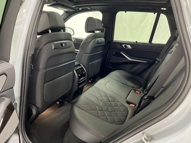 Thumbnail: 2026 BMW X5 - 27
