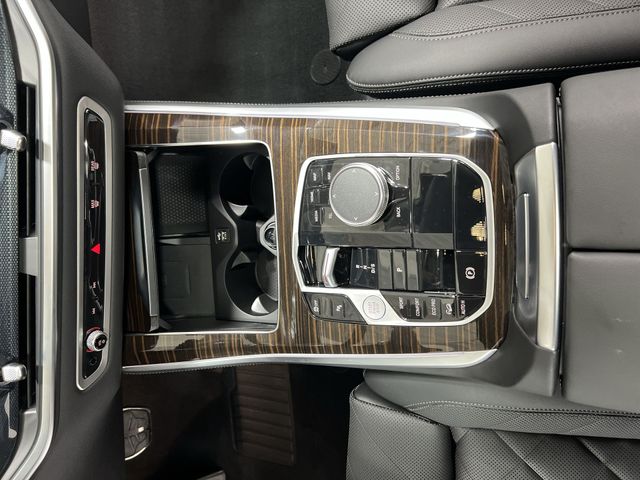 Thumbnail: 2026 BMW X5 - 15