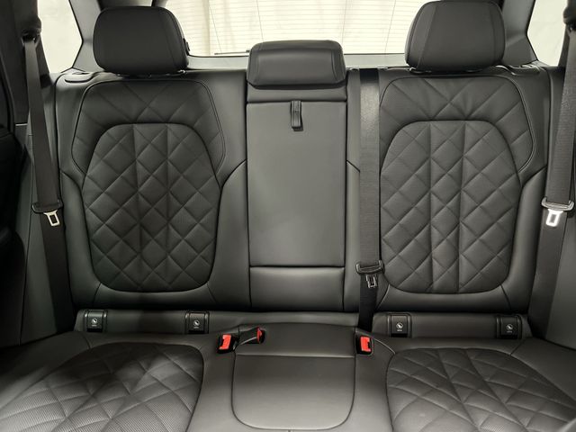 Thumbnail: 2026 BMW X5 - 13