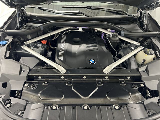 Thumbnail: 2024 BMW X5 - 8
