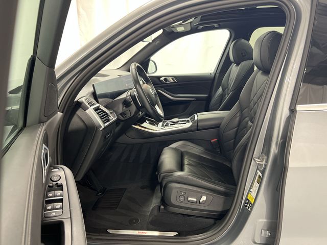 Thumbnail: 2024 BMW X5 - 10