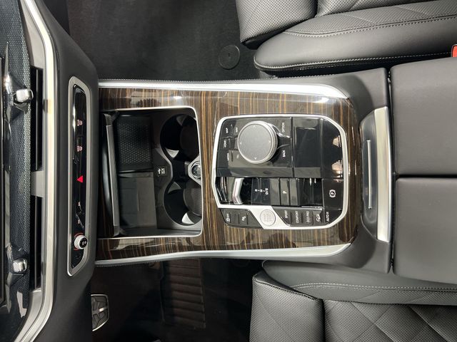 Thumbnail: 2026 BMW X5 - 32