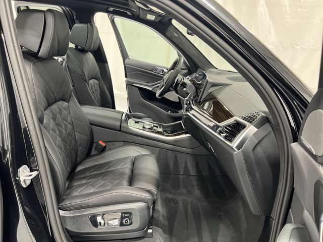 Thumbnail: 2026 BMW X5 - 30