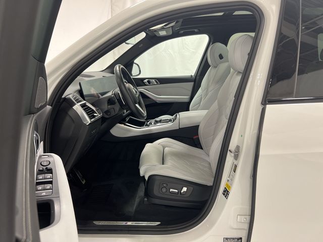 Thumbnail: 2024 BMW X5 - 11