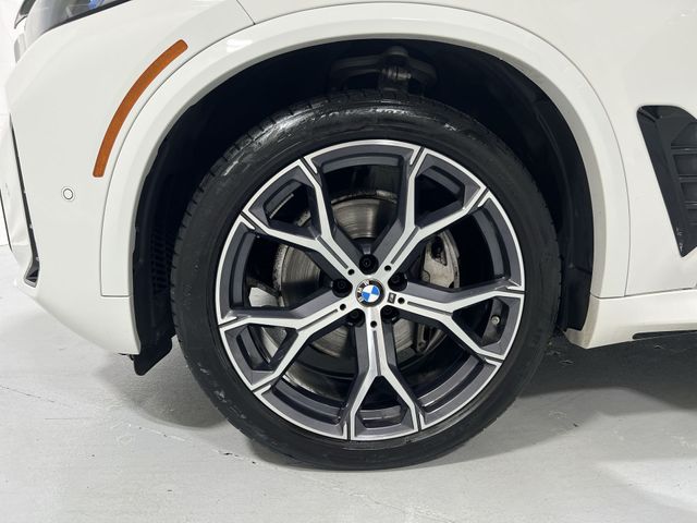 Thumbnail: 2024 BMW X5 - 8