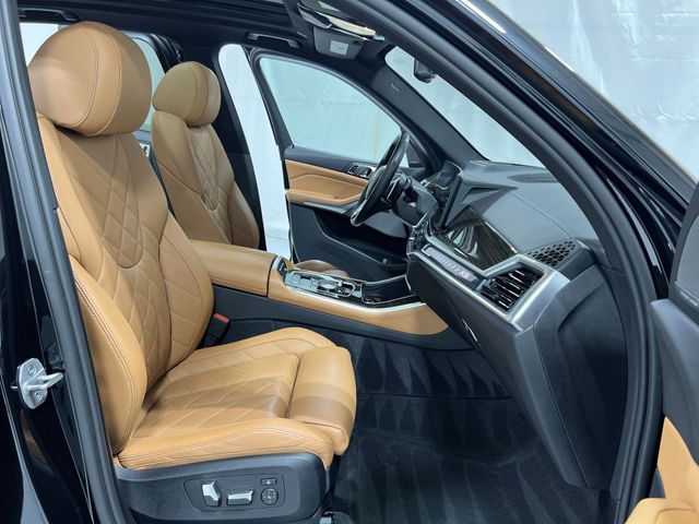 Thumbnail: 2024 BMW X5 - 29