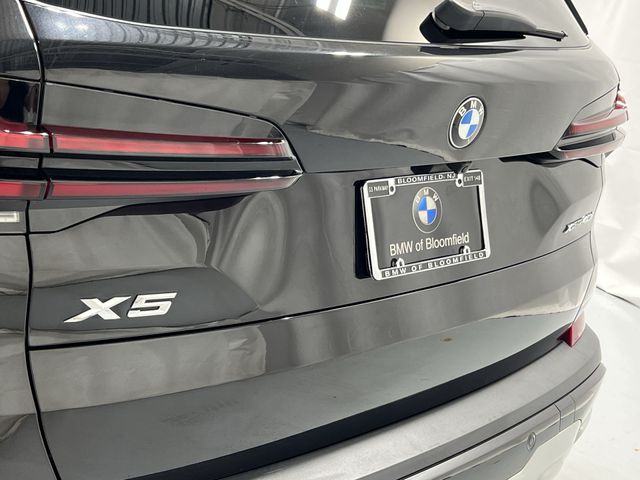 Thumbnail: 2024 BMW X5 - 25