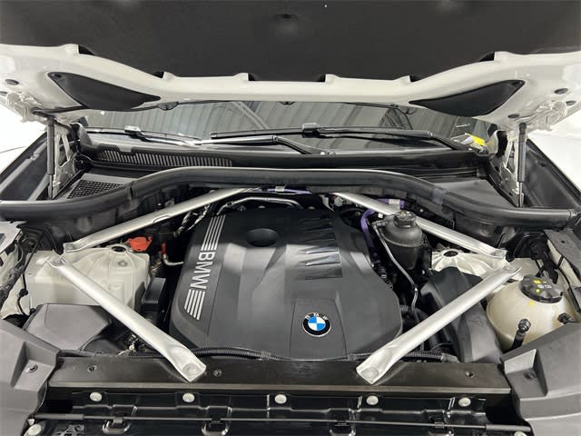 Thumbnail: 2024 BMW X5 - 8