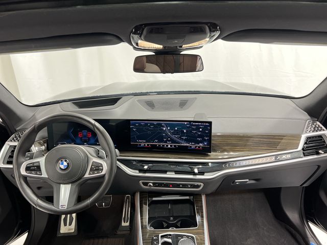 Thumbnail: 2024 BMW X5 - 2