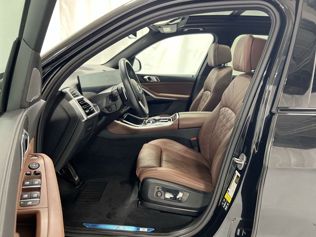 Thumbnail: 2024 BMW X5 - 11