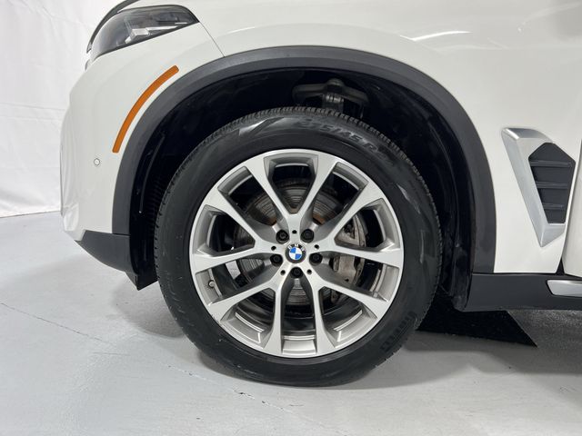 Thumbnail: 2024 BMW X5 - 8