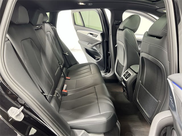 Thumbnail: 2025 BMW X4 - 27