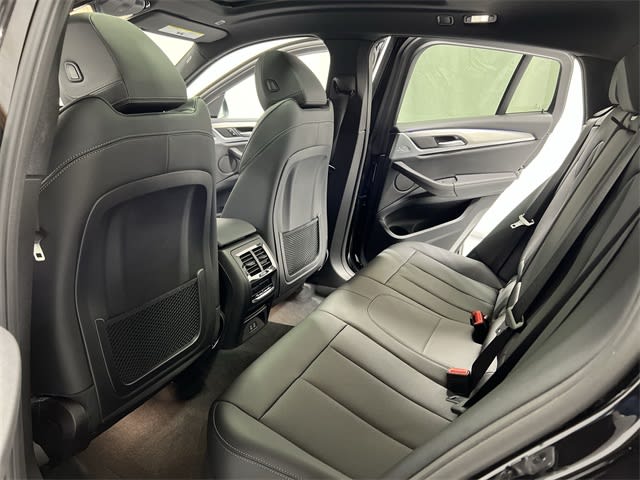 Thumbnail: 2025 BMW X4 - 26