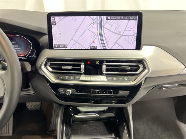 Thumbnail: 2025 BMW X4 - 14