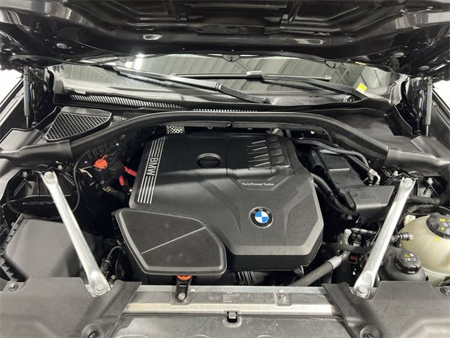 Thumbnail: 2025 BMW X4 - 9