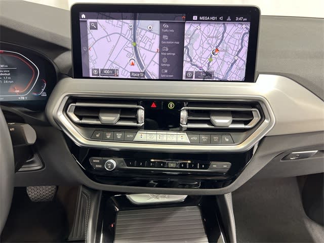 Thumbnail: 2025 BMW X4 - 14