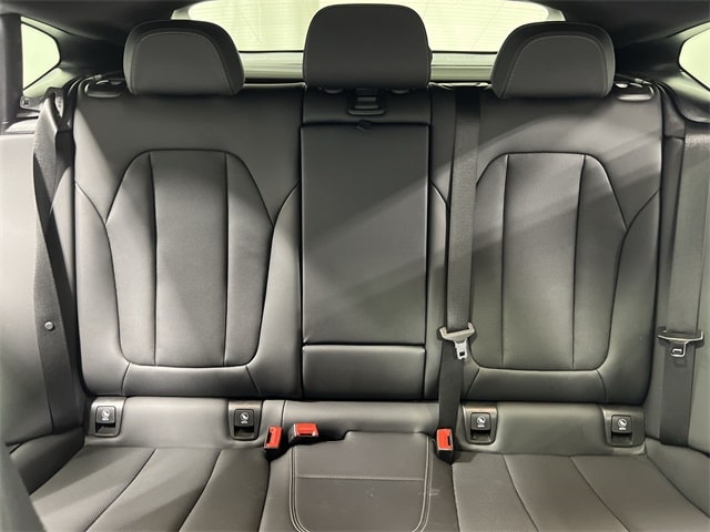 Thumbnail: 2025 BMW X4 - 13