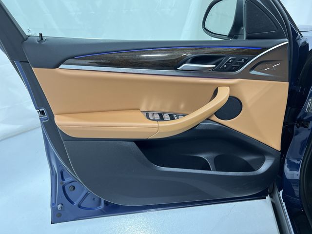 Thumbnail: 2023 BMW X4 - 32