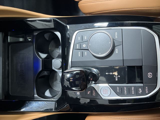 Thumbnail: 2023 BMW X4 - 15