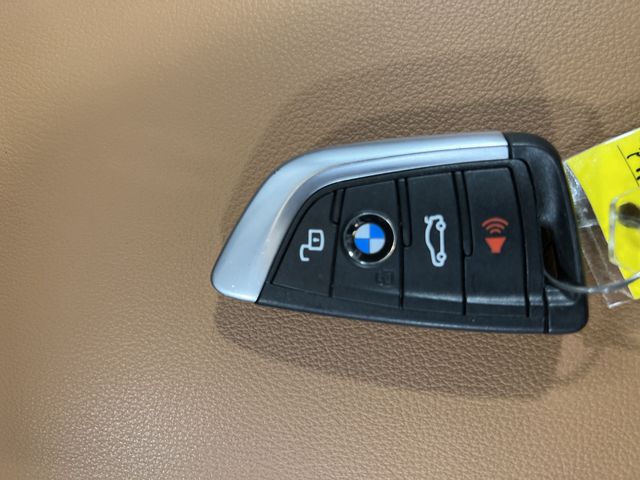 Thumbnail: 2023 BMW X4 - 18