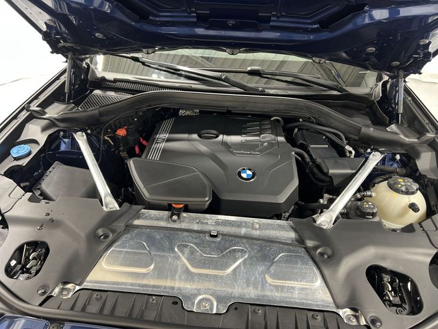 Thumbnail: 2023 BMW X4 - 9