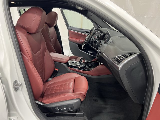 Thumbnail: 2024 BMW X4 - 29