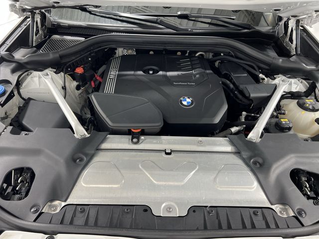 Thumbnail: 2022 BMW X4 - 8