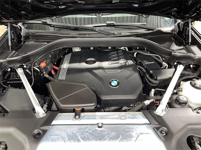 Thumbnail: 2022 BMW X4 - 9