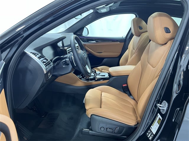 Thumbnail: 2025 BMW X4 - 11