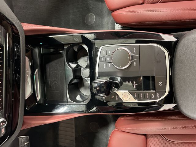 Thumbnail: 2024 BMW X4 - 14