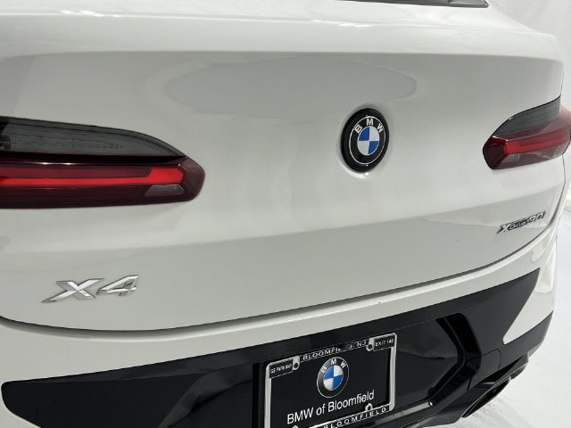 Thumbnail: 2024 BMW X4 - 13