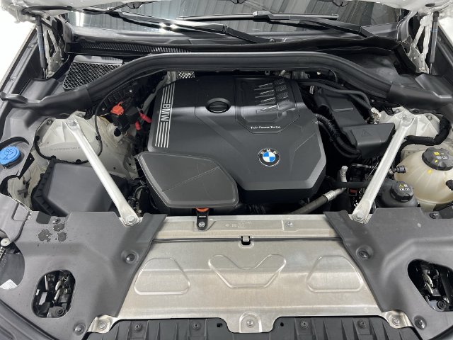 Thumbnail: 2024 BMW X4 - 8