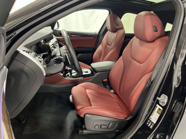 Thumbnail: 2025 BMW X4 - 11